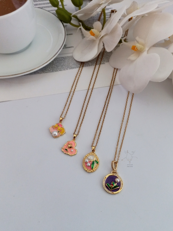 258013 گردنبند میناکاری